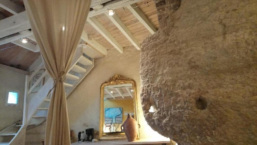 Troglodyte Loft Bed & Breakfast Thore-la-Rochette Bagian luar foto
