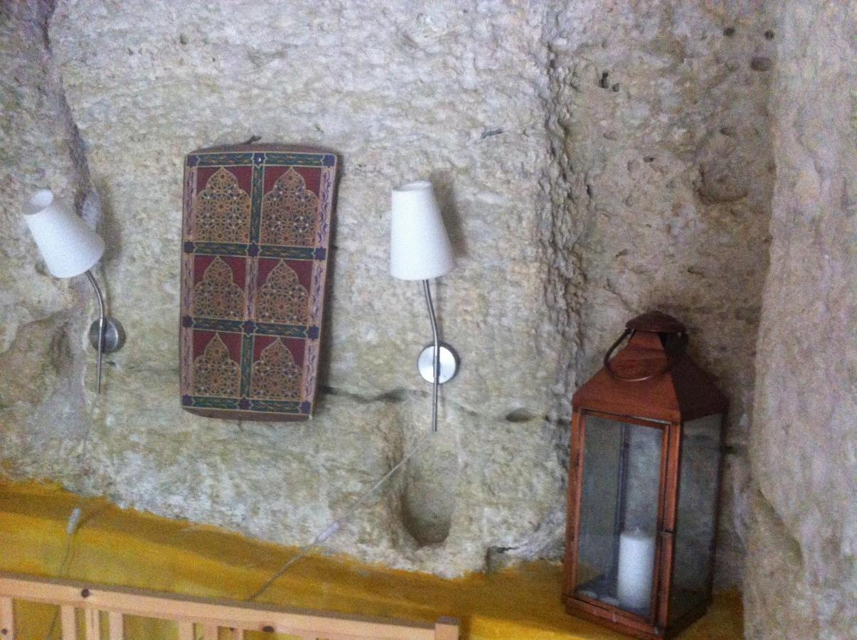 Troglodyte Loft Bed & Breakfast Thore-la-Rochette Bagian luar foto
